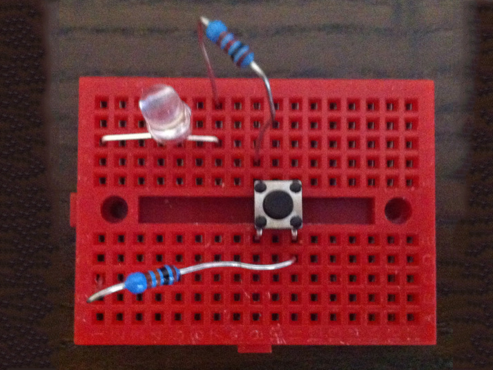 Utiliser un bouton poussoir avec un Arduino Breadboard.jpg